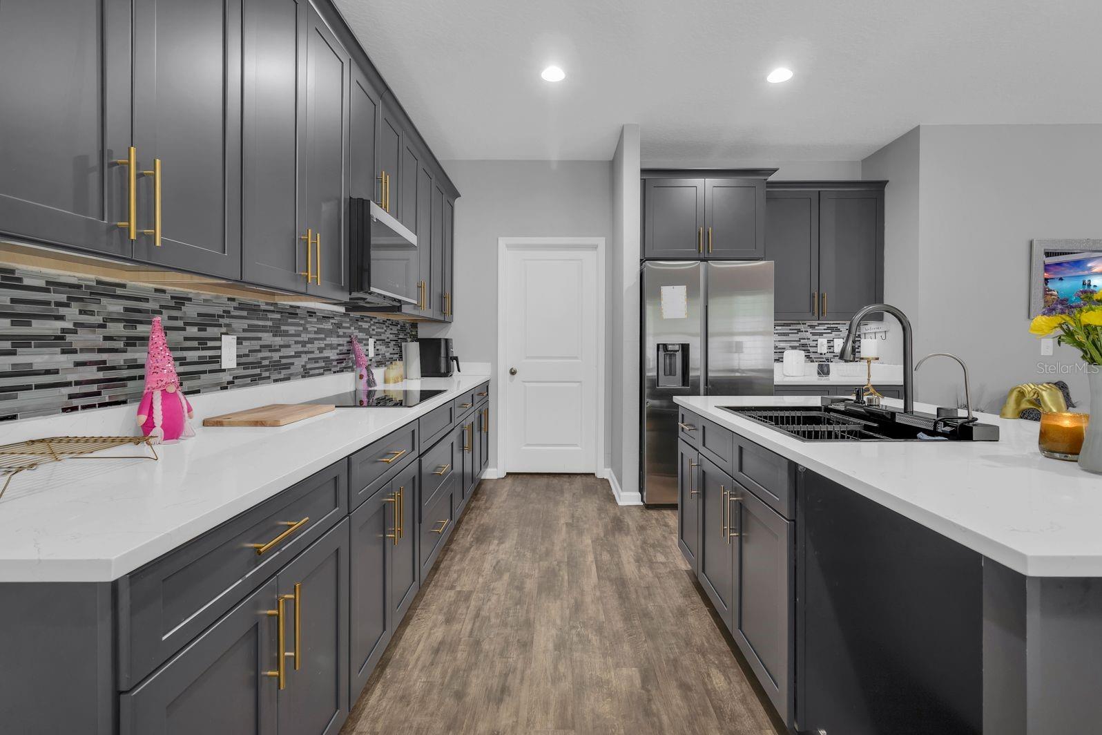 WHISPERING RIDGE PH 01 - Residential