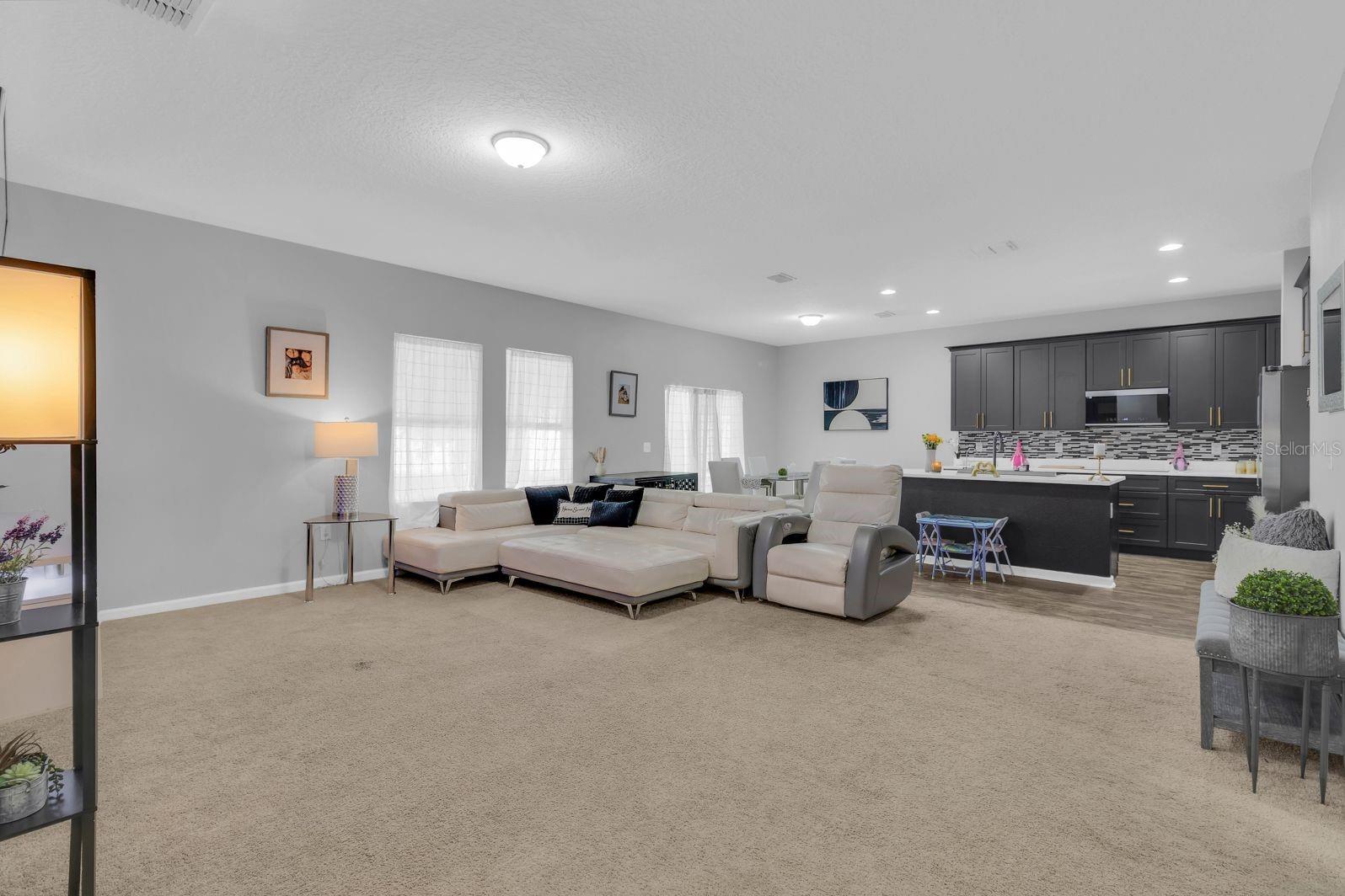 WHISPERING RIDGE PH 01 - Residential