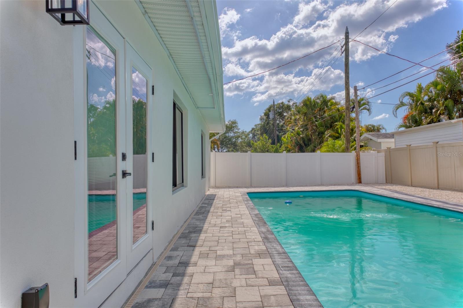 WINSTON PARK - Residential
