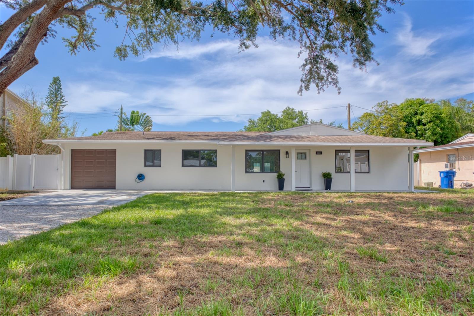 WINSTON PARK - Residential