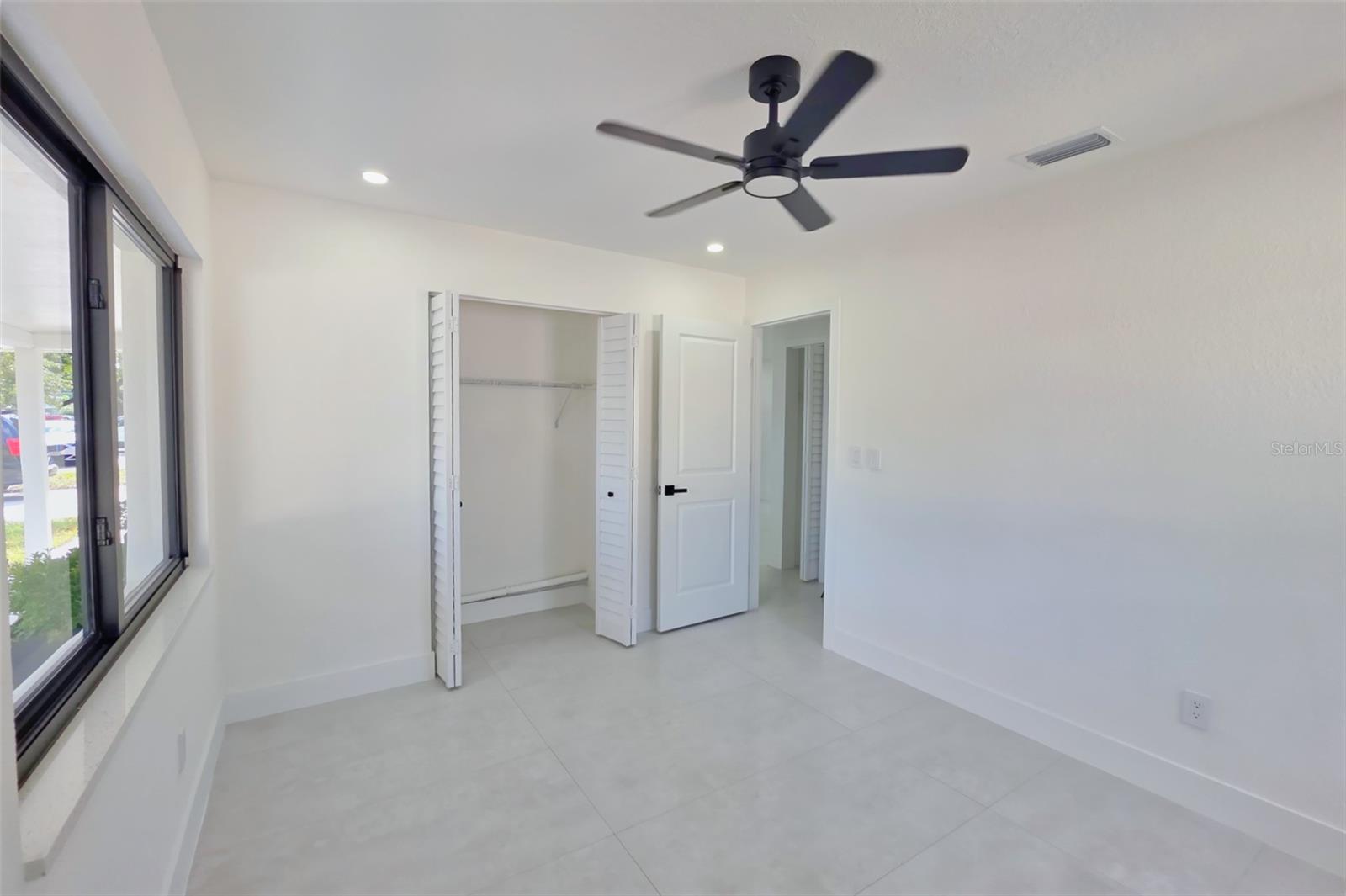WINSTON PARK - Residential