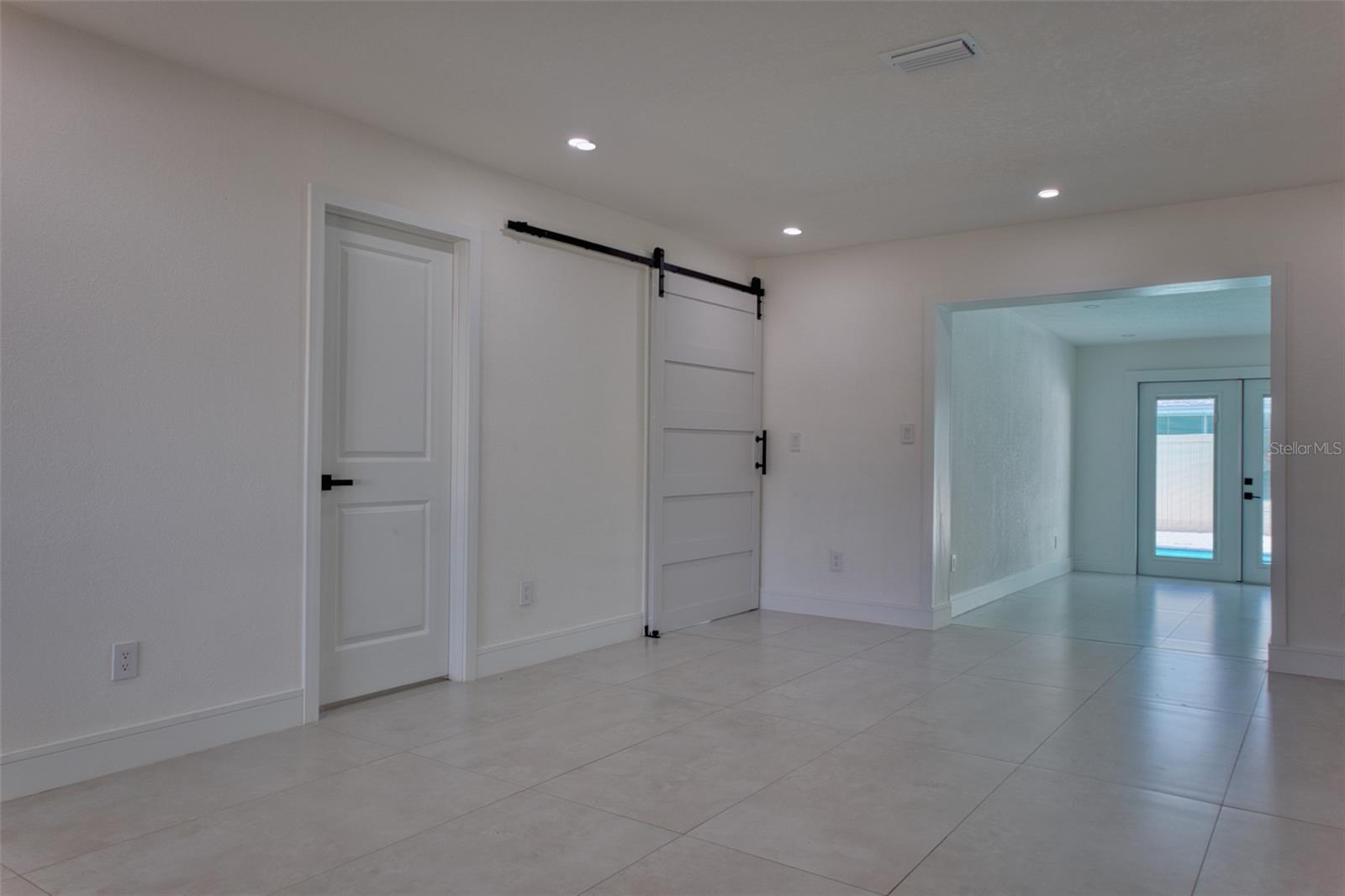 WINSTON PARK - Residential