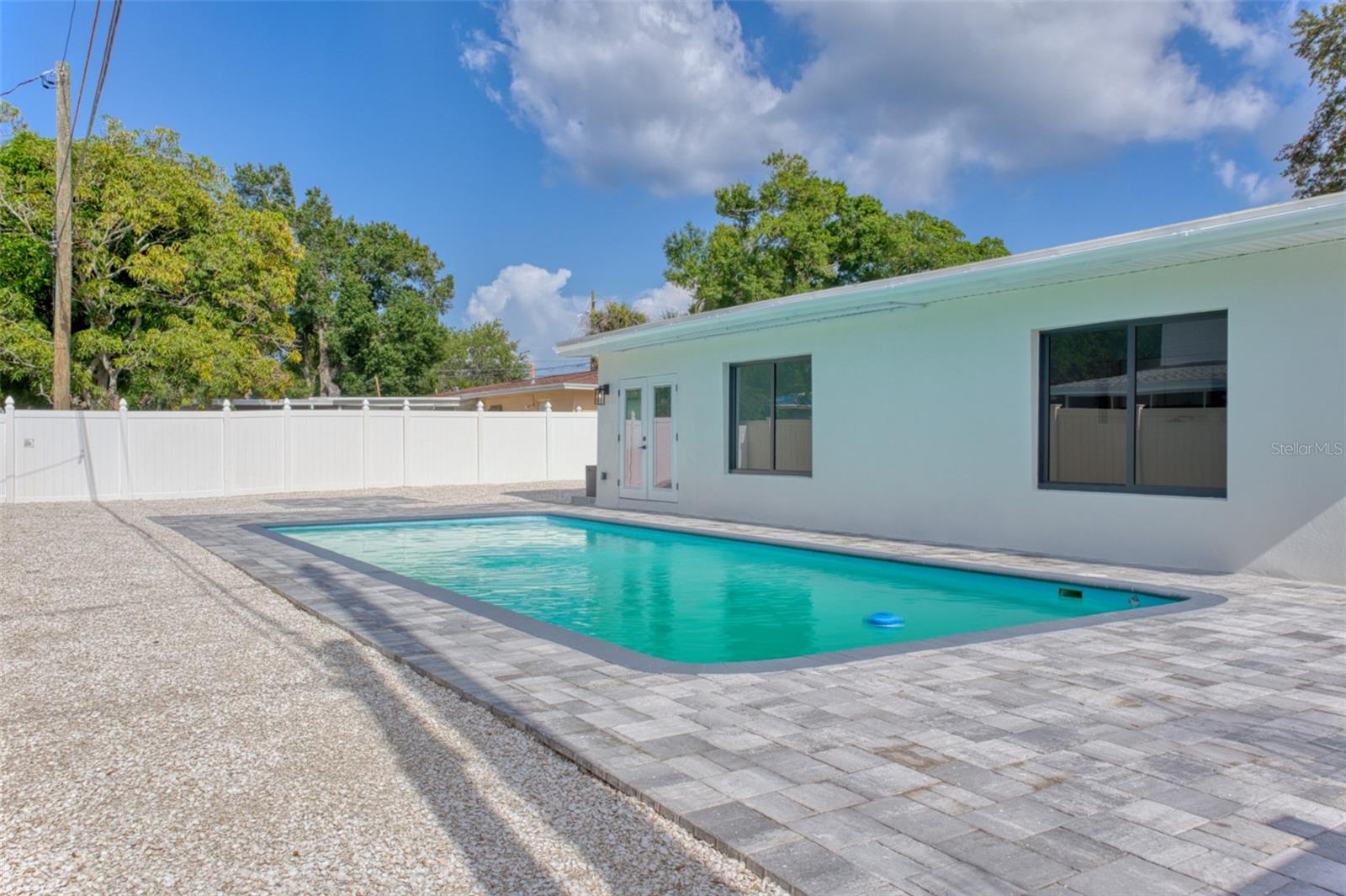 WINSTON PARK - Residential