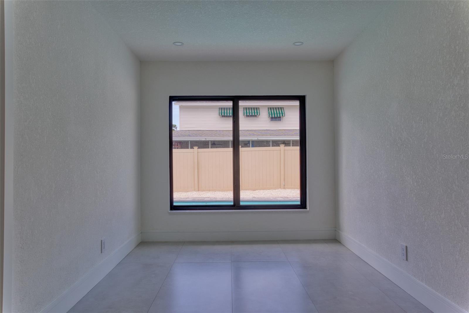WINSTON PARK - Residential