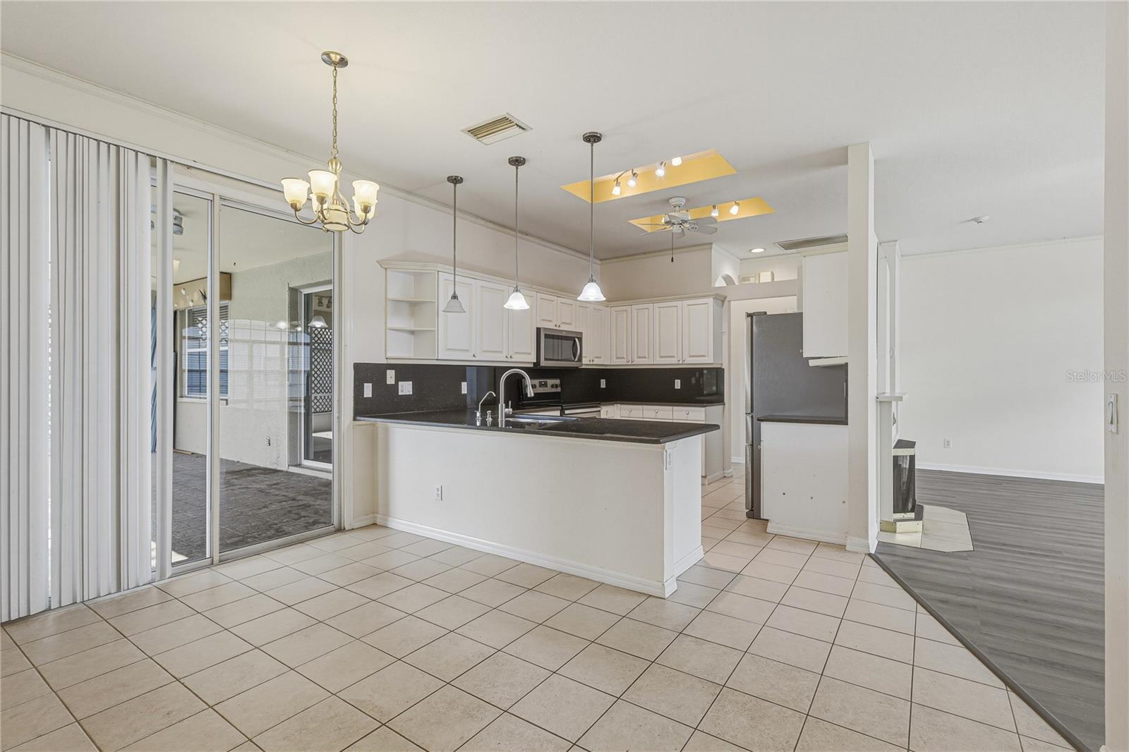 COVERED BRIDGE ESTATES PH 1 - Residential