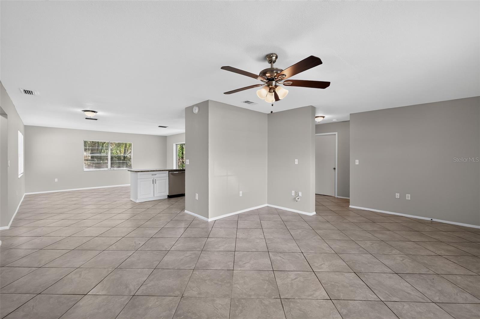 SPRING HILL - Residential