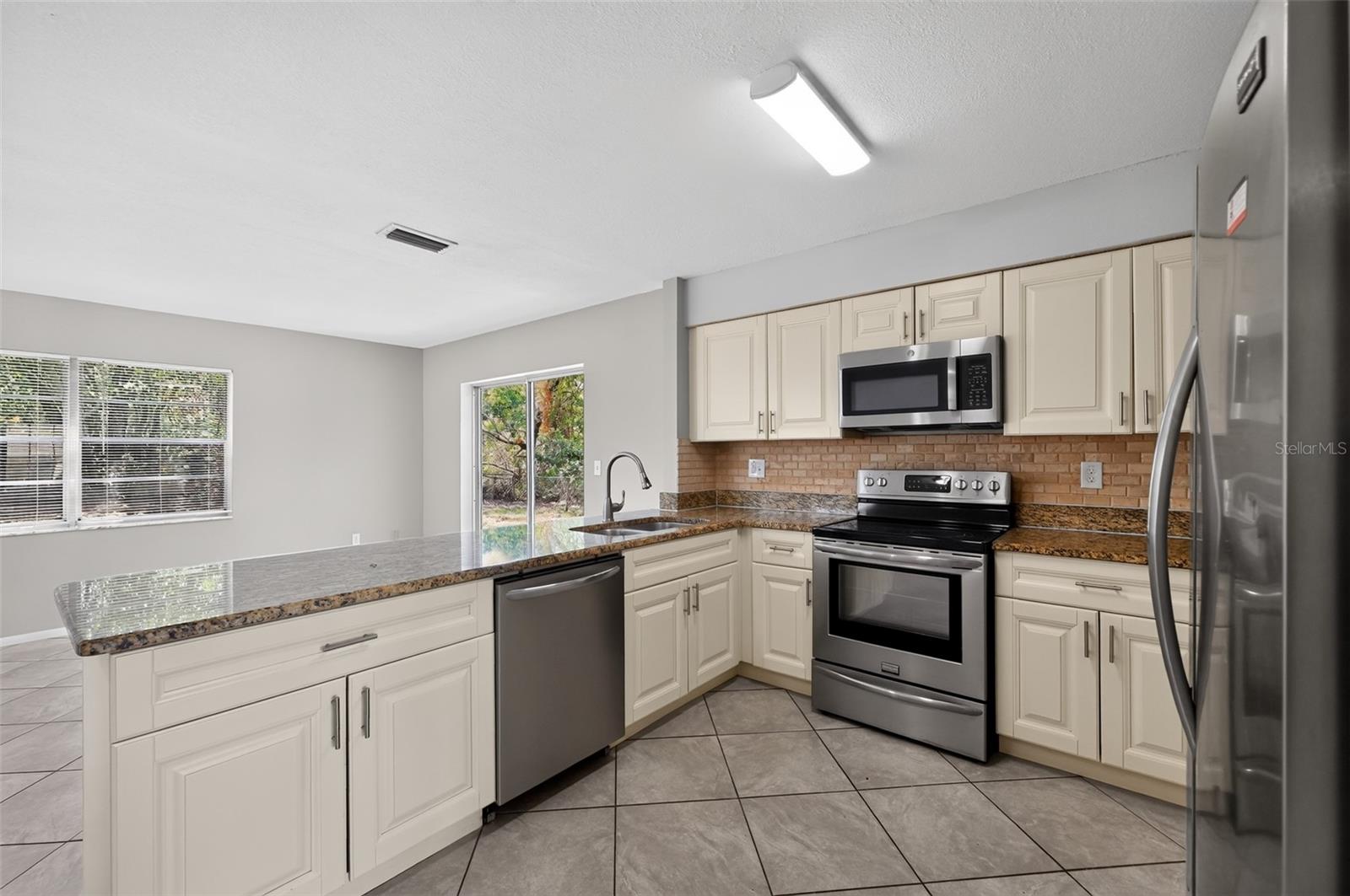 SPRING HILL - Residential