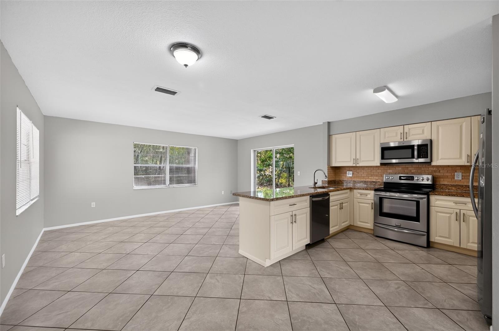 SPRING HILL - Residential
