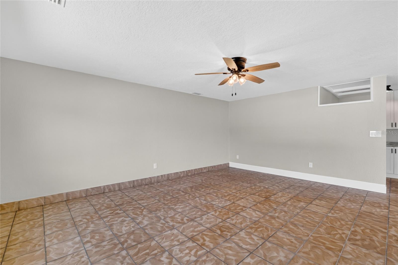 MOUNT DORA - Residential Income