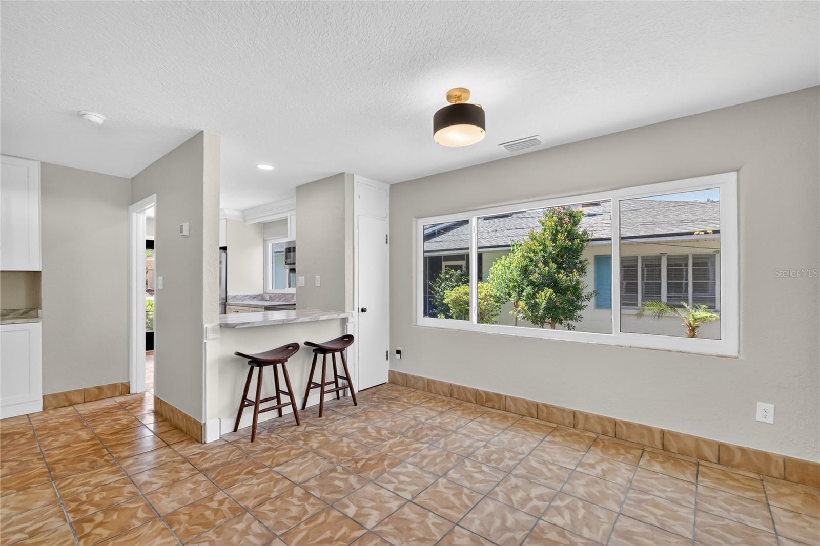 MOUNT DORA - Residential Income