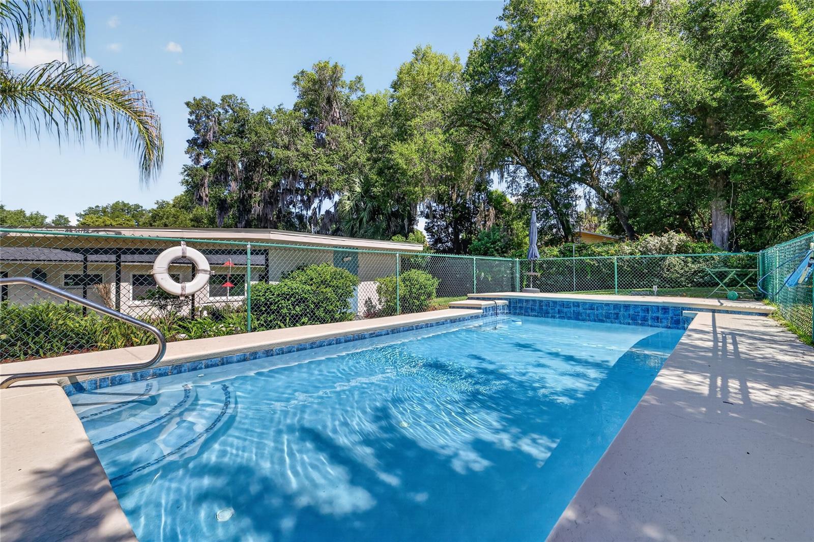 MOUNT DORA - Residential Income