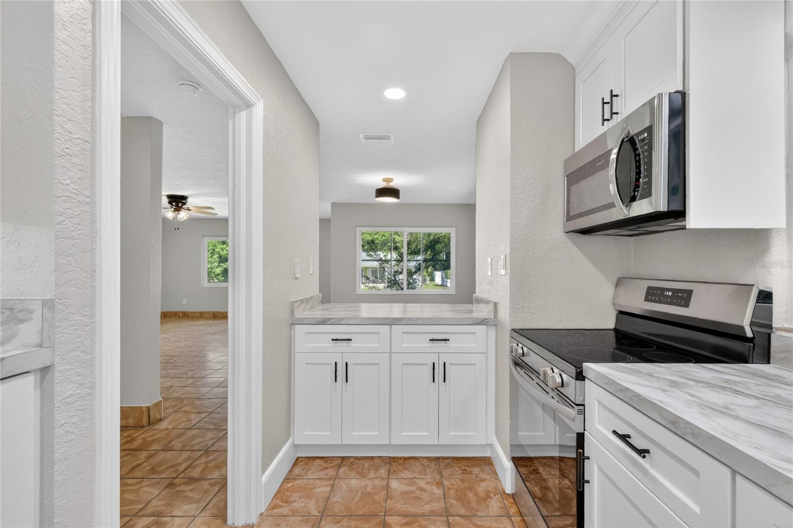 MOUNT DORA - Residential Income