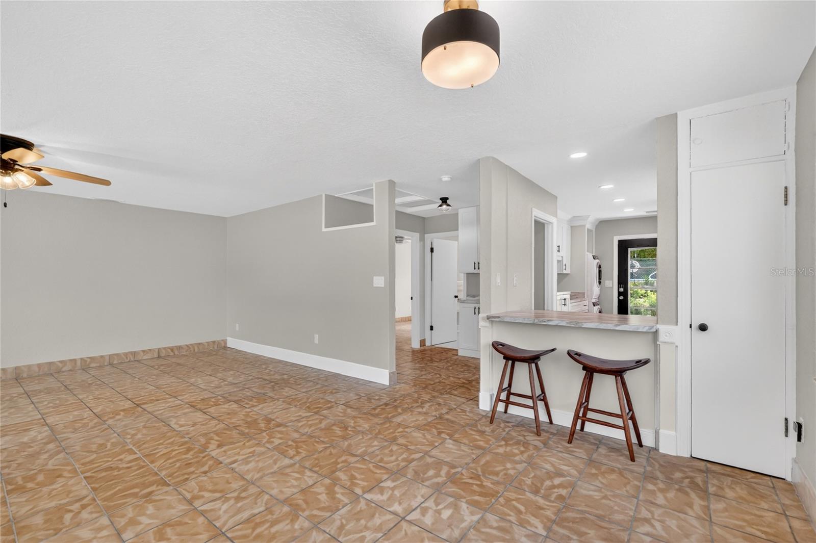 MOUNT DORA - Residential Income
