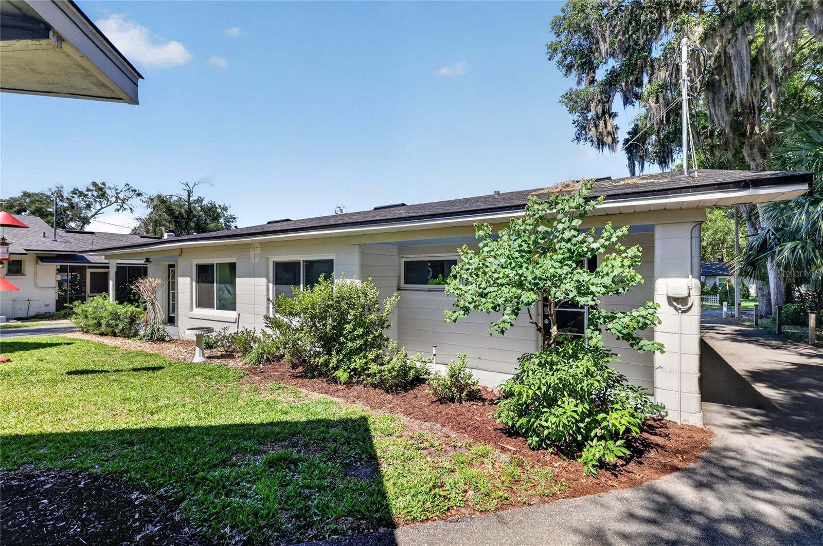 MOUNT DORA - Residential Income
