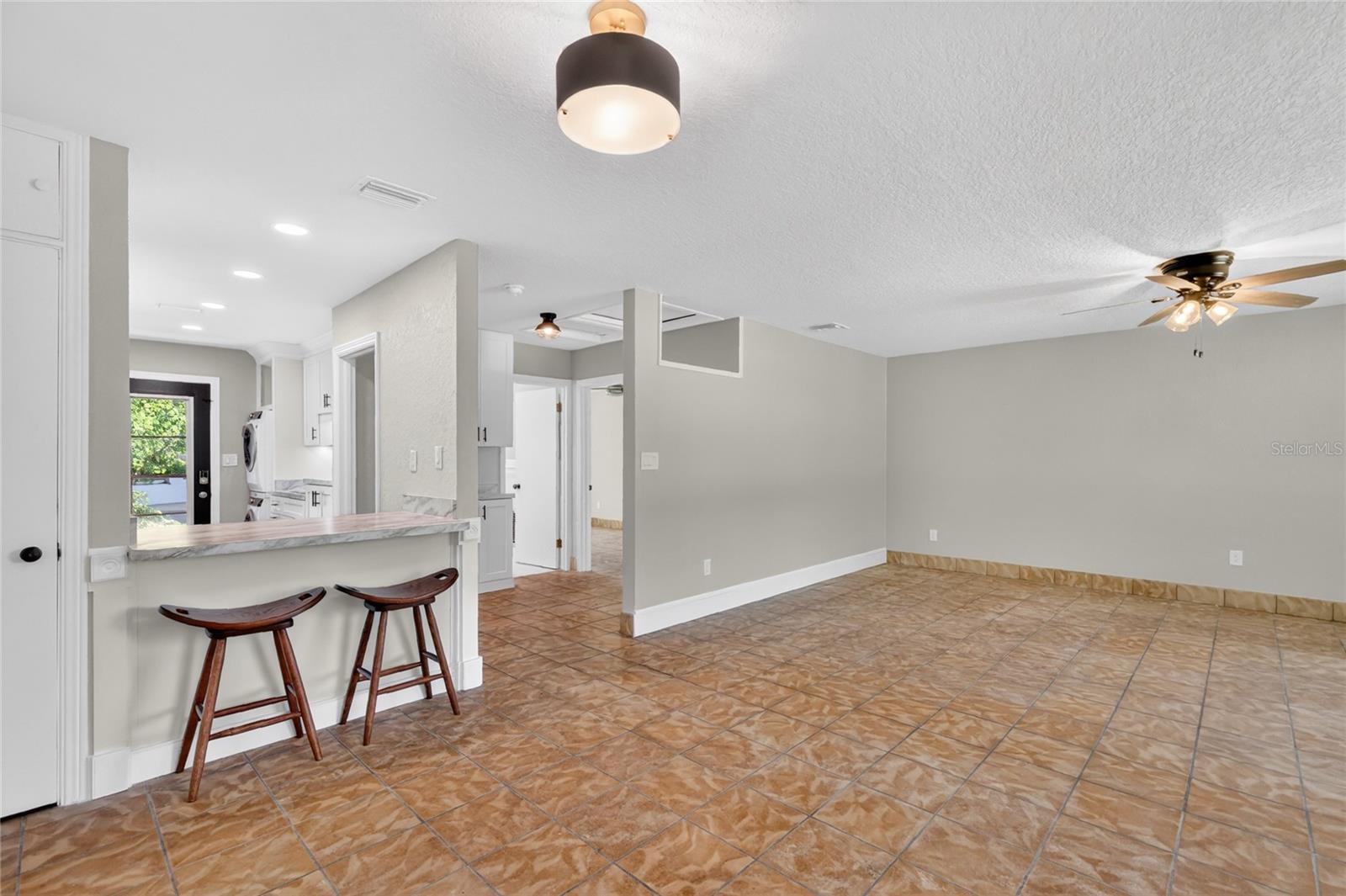 MOUNT DORA - Residential Income