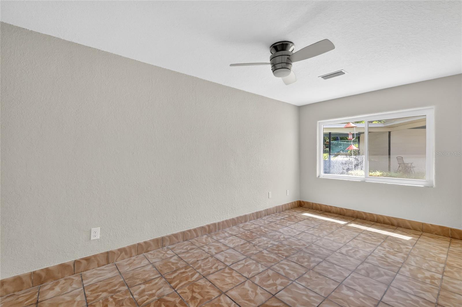 MOUNT DORA - Residential Income