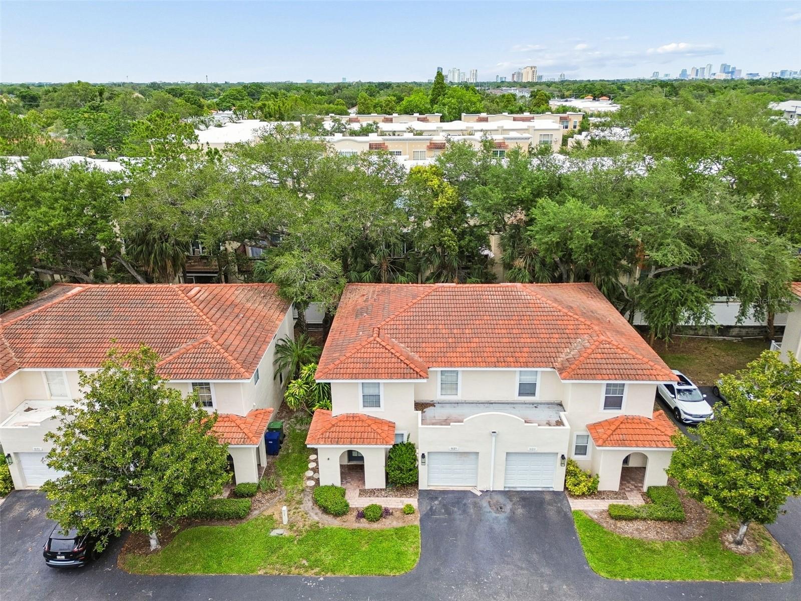 THE VILLAS OF BALLAST POINT TOWNHOUSES - Residential Lease