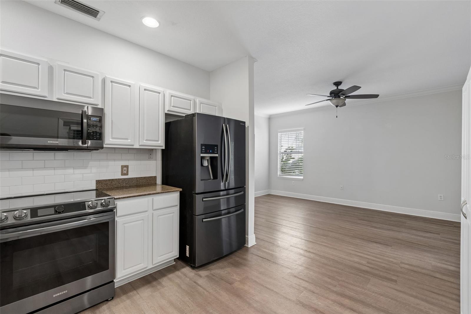 THE VILLAS OF BALLAST POINT TOWNHOUSES - Residential Lease