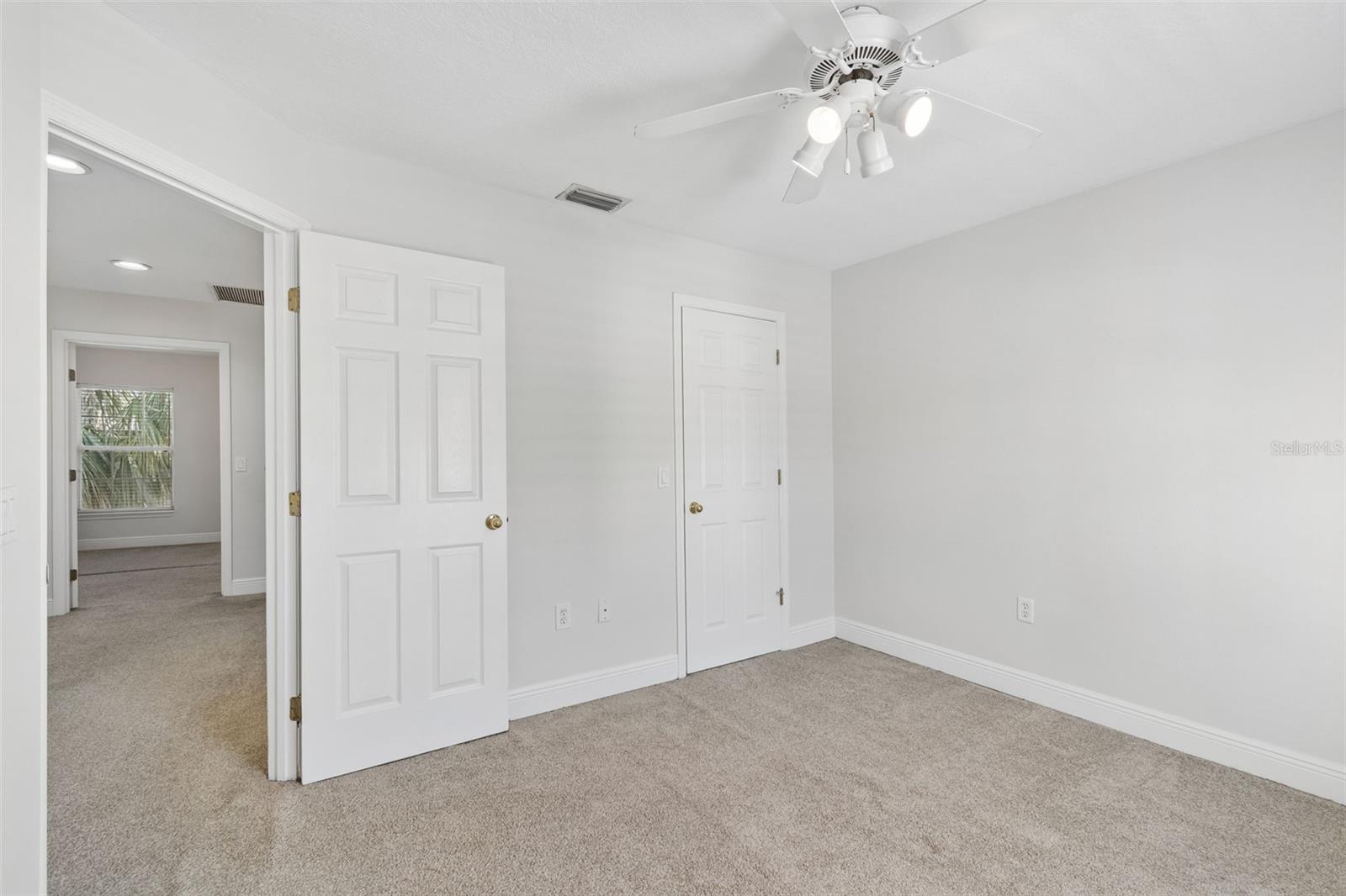 THE VILLAS OF BALLAST POINT TOWNHOUSES - Residential Lease