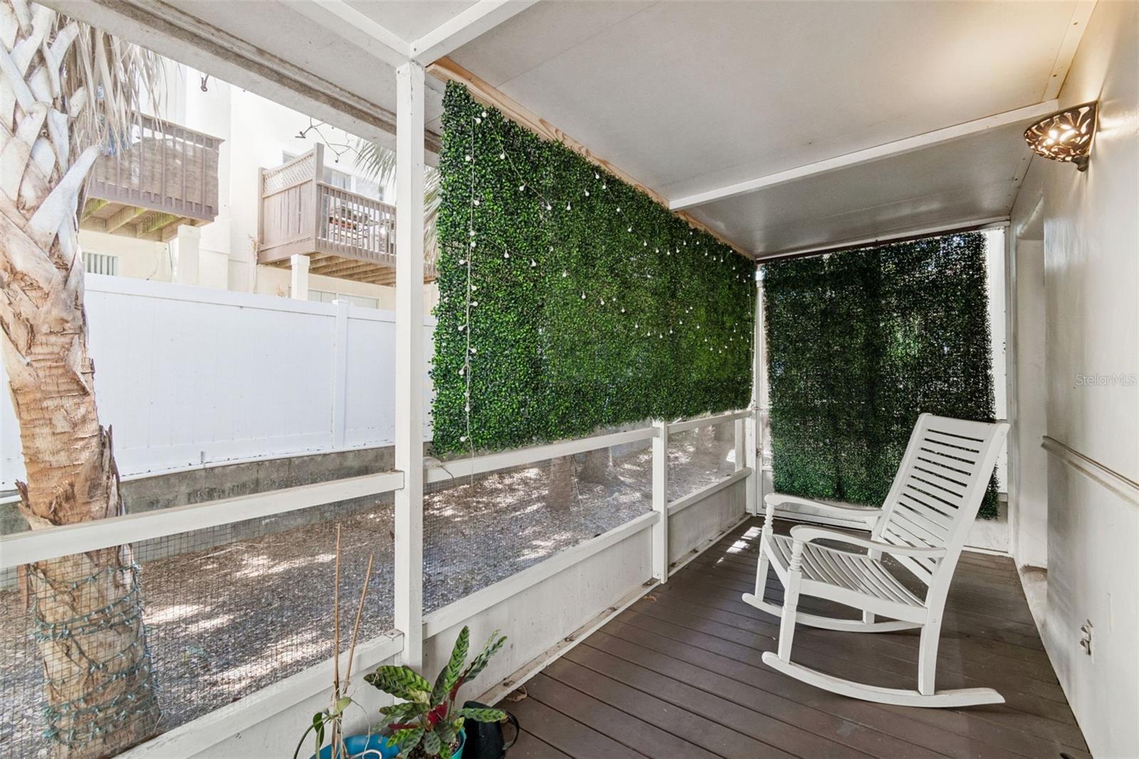 THE VILLAS OF BALLAST POINT TOWNHOUSES - Residential Lease