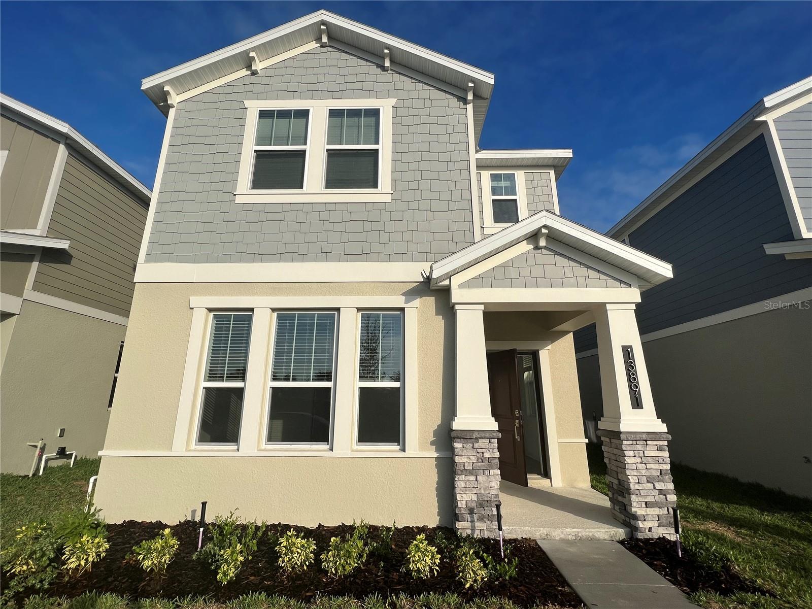 Available Immediately! Beautiful 4 BR/3.5BA Single Family Home in the desirable Storey Grove Community in Winter Garden. Spacious, modern kitchen with large center island, and stainless steel appliances. Two Master bedrooms, one downstairs and one upstairs. Master bedroom features HUGE walk-in closet and en suite bathroom with double vanity! 2 Car Garage! Washer/dryer included. The home was built in front of a beautiful green area with a outdoor playground and park. Community features a clubhouse with fitness center, resort-style swimming pool, hedge maze, Dog Park. Located close to SR-429, US-192 and SR-545 in the Winter Garden area. It is near Walt Disney World, Orange County National Golf Center. Brand New Walmart and Publix Shopping Center just 7 minutes away from home. Very close to A rated elementary school. CONTACT US FOR A SHOWING TODAY!