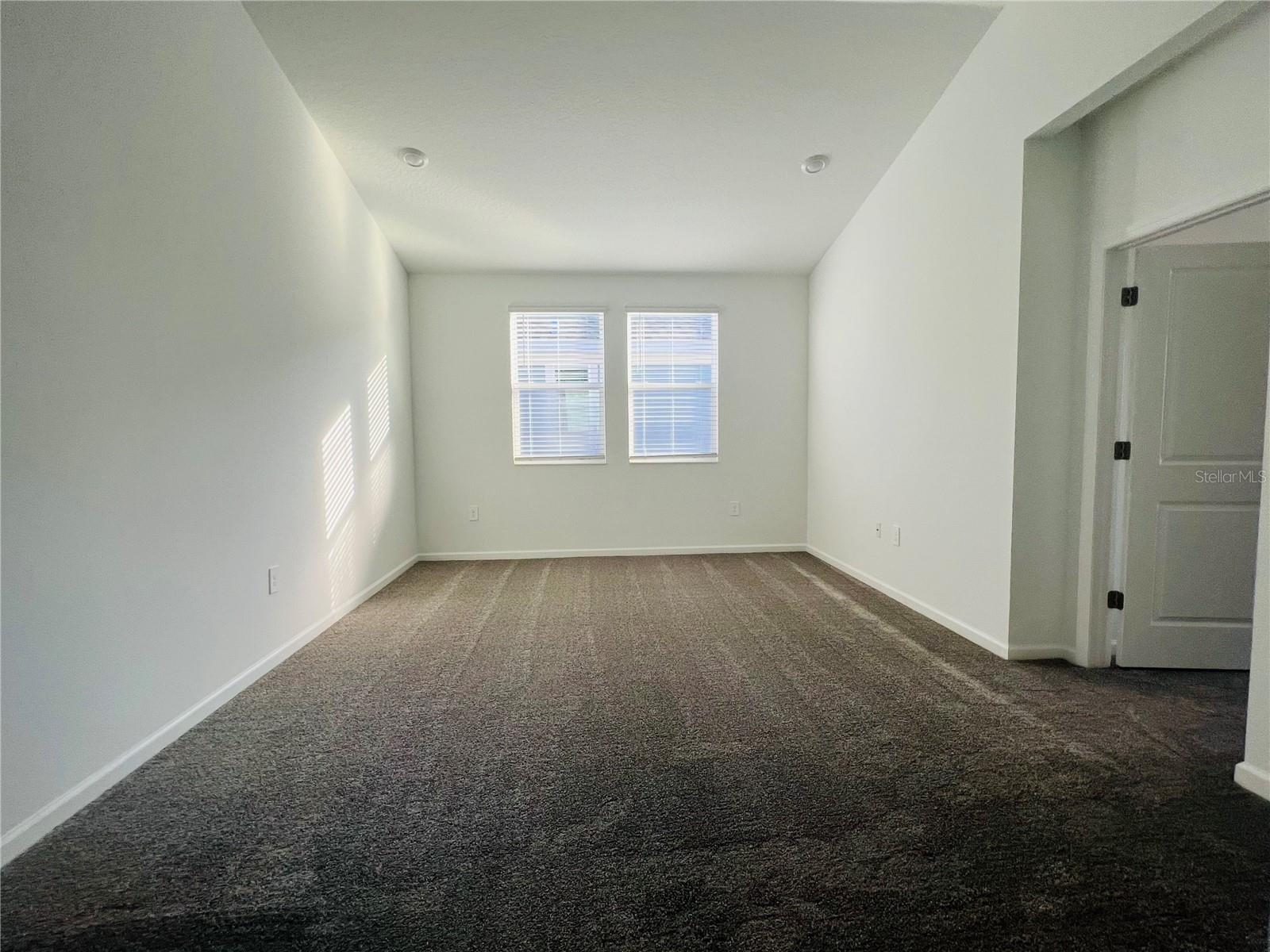 STOREY GROVE - Residential Lease
