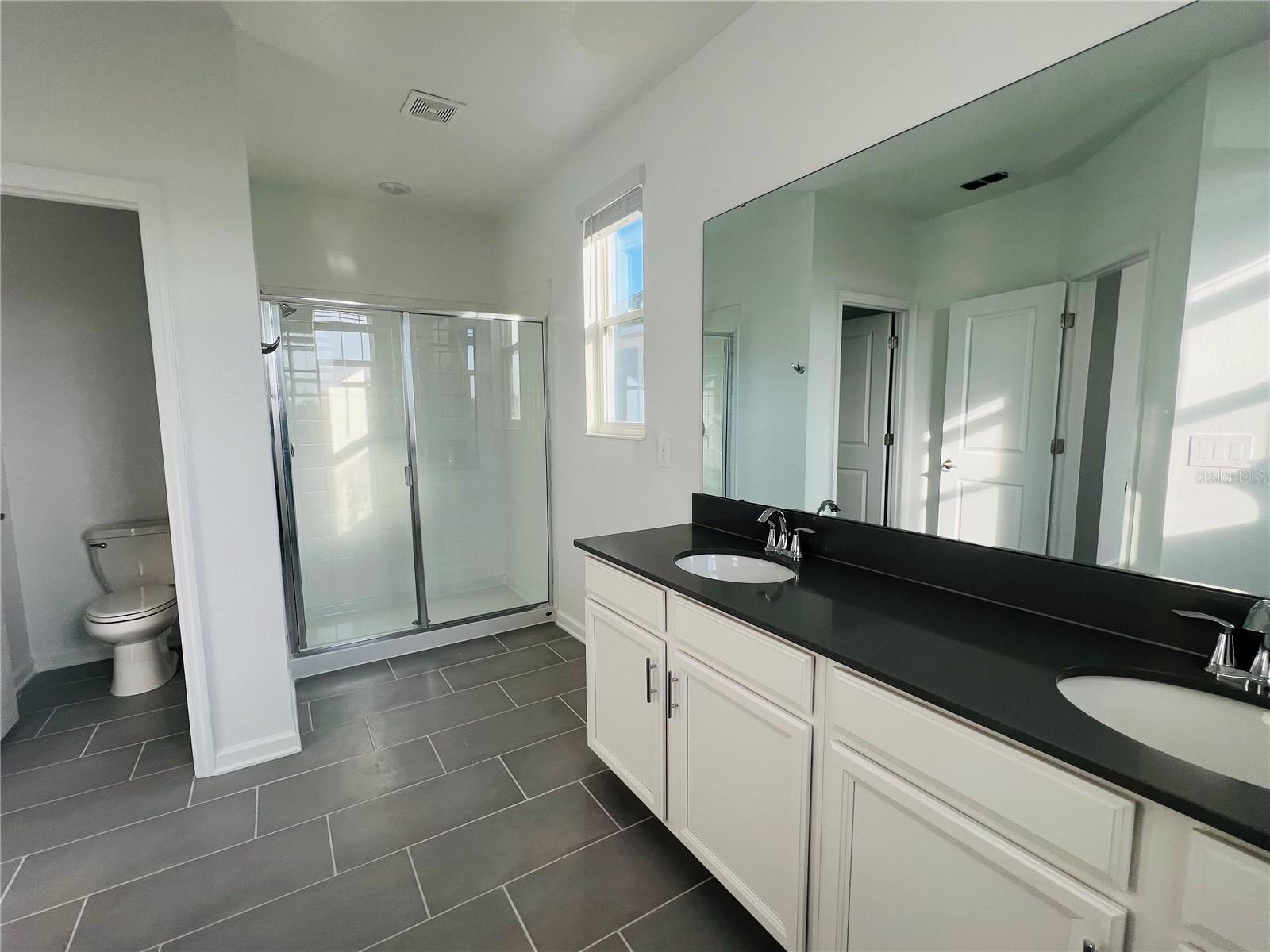 STOREY GROVE - Residential Lease