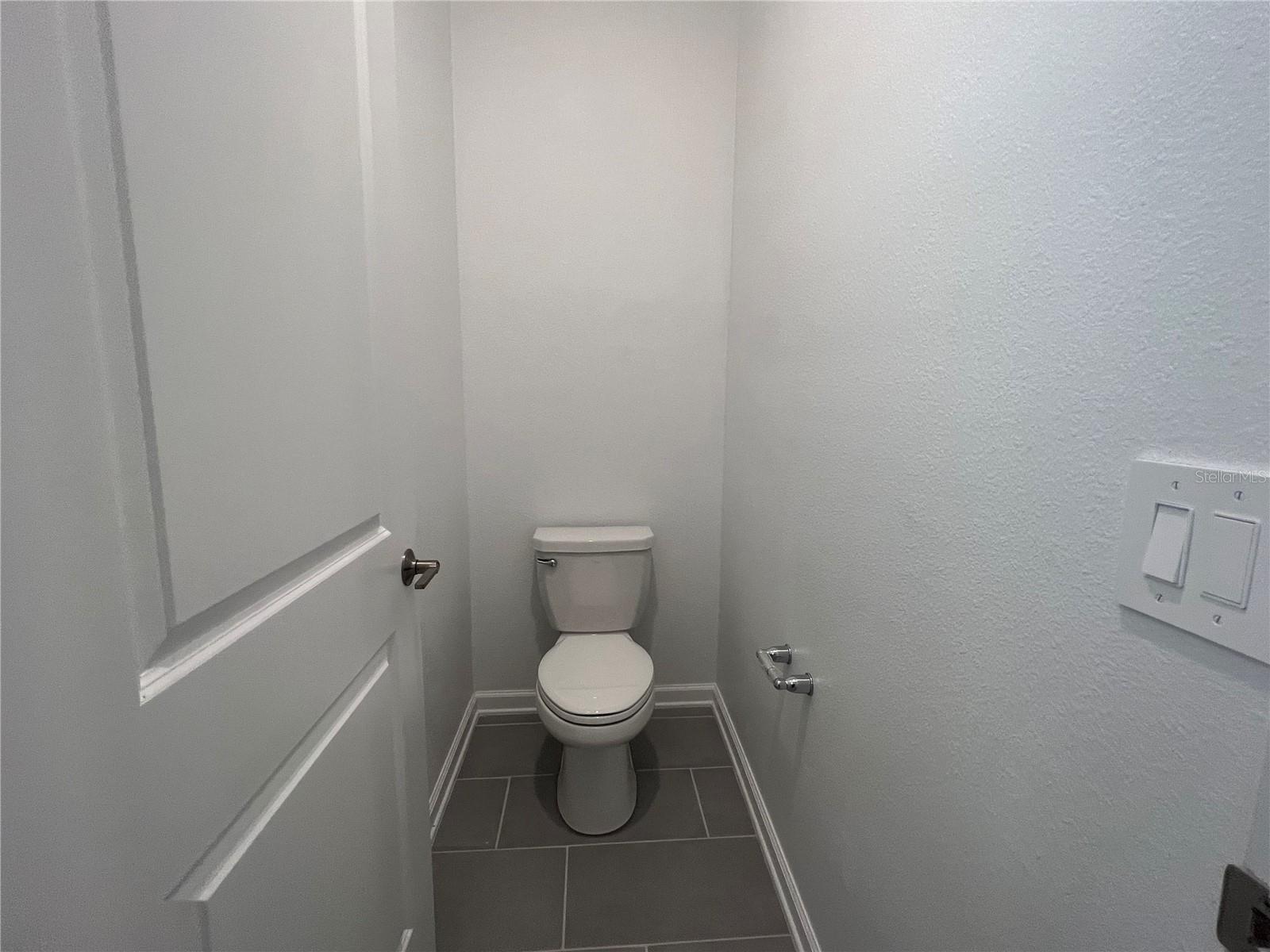 STOREY GROVE - Residential Lease