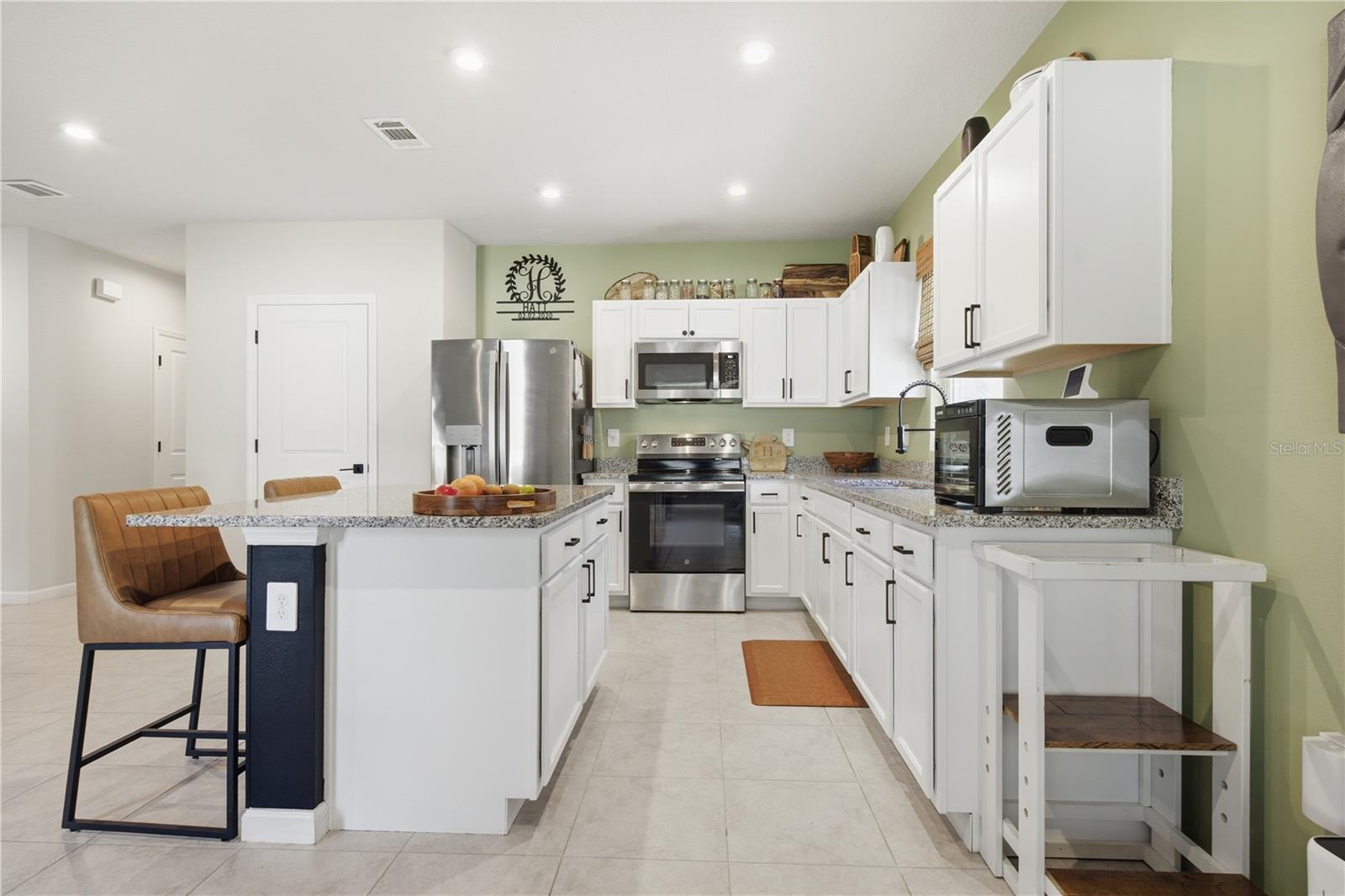 HILLWOOD PH I, II & III - Residential