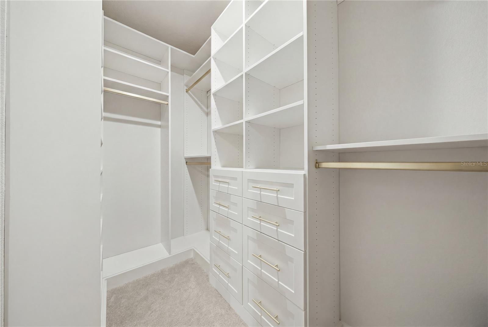 HILLWOOD PH I, II & III - Residential