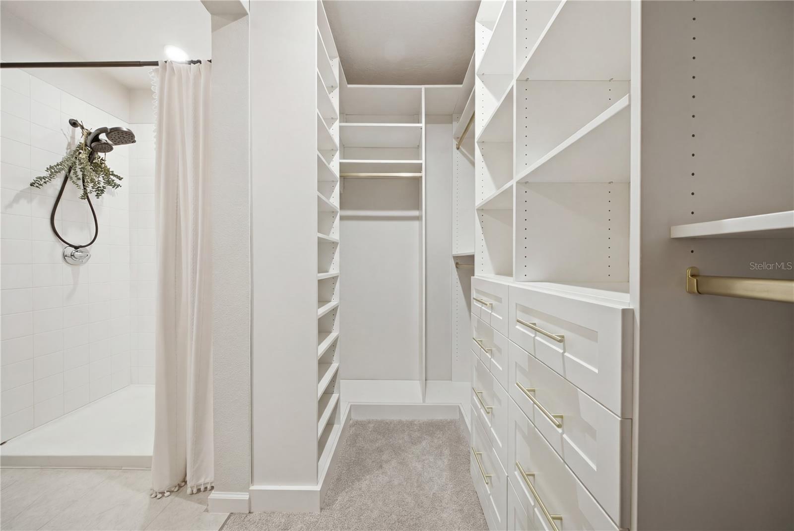 HILLWOOD PH I, II & III - Residential