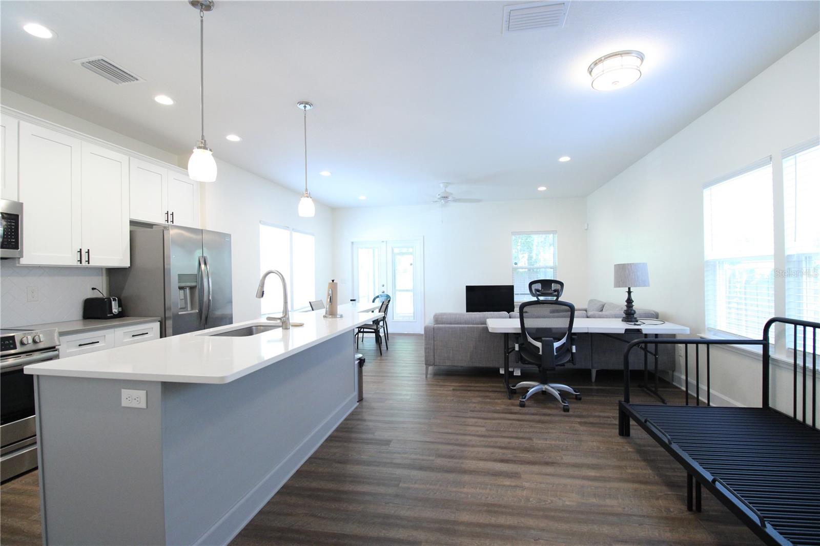 DOIG ROBERTSON - Residential Lease