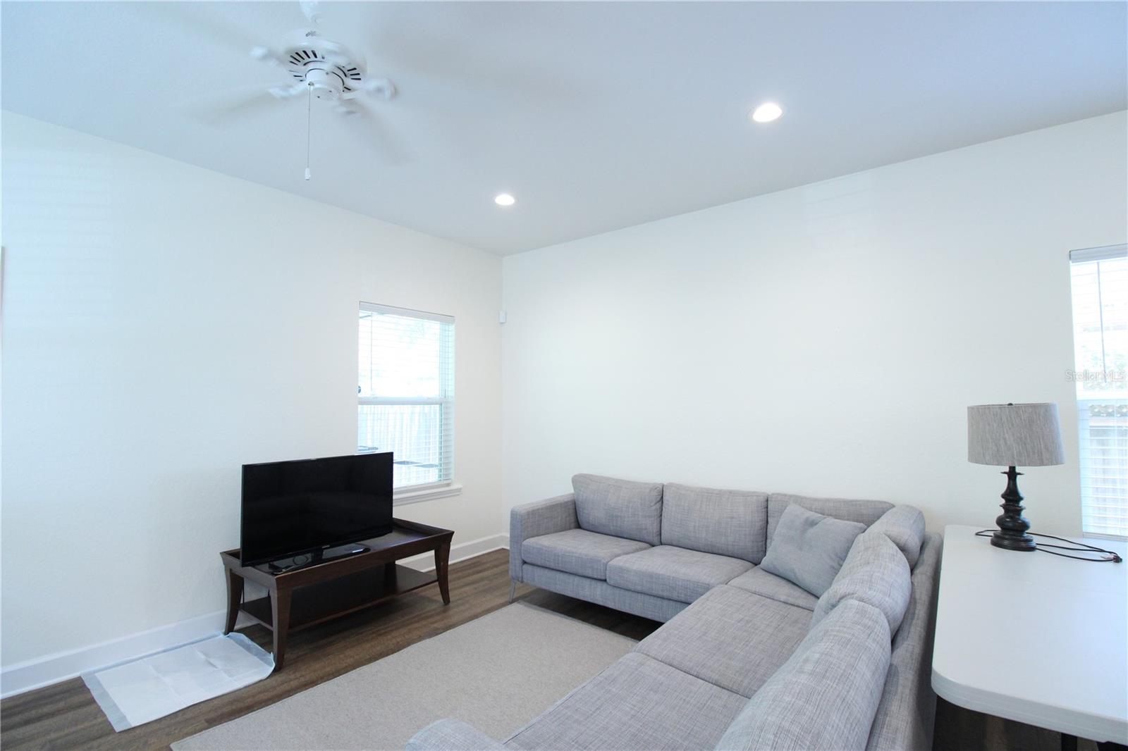 DOIG ROBERTSON - Residential Lease