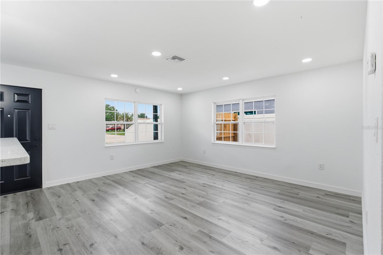 LA VILLA GARDENS - Residential