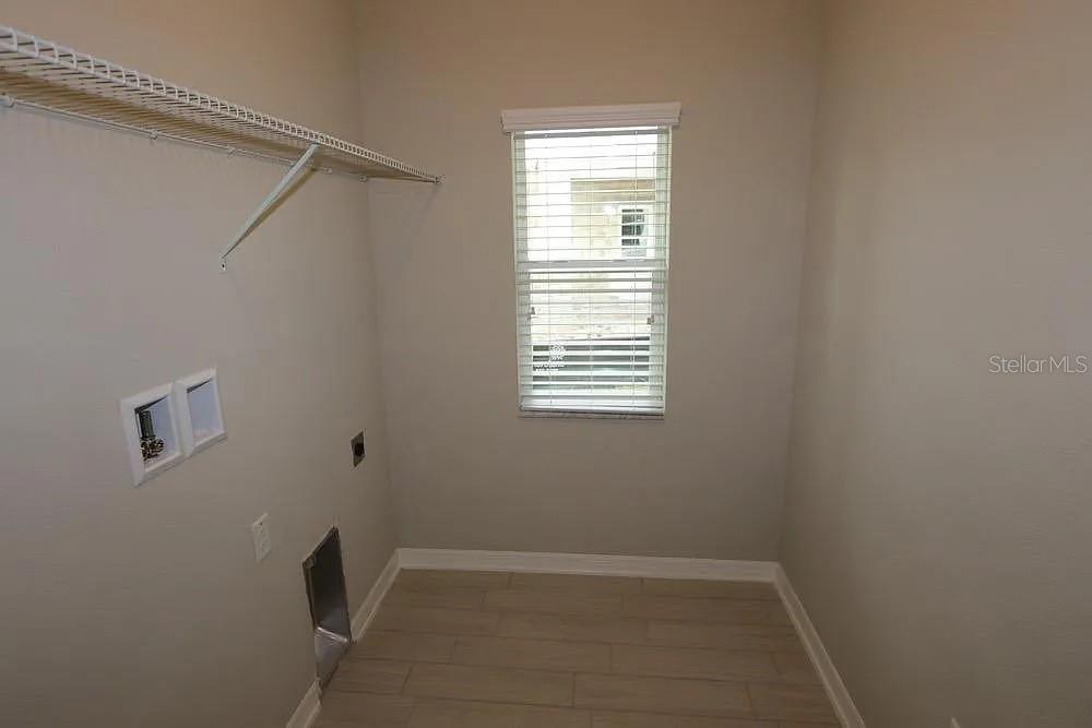 WINDERMERE ESTATES - Residential Lease
