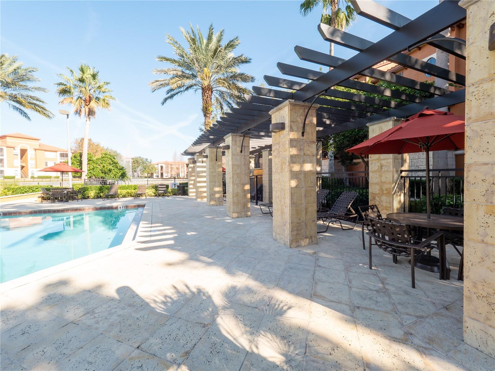 SERENATA CONDOMINIUM - Residential