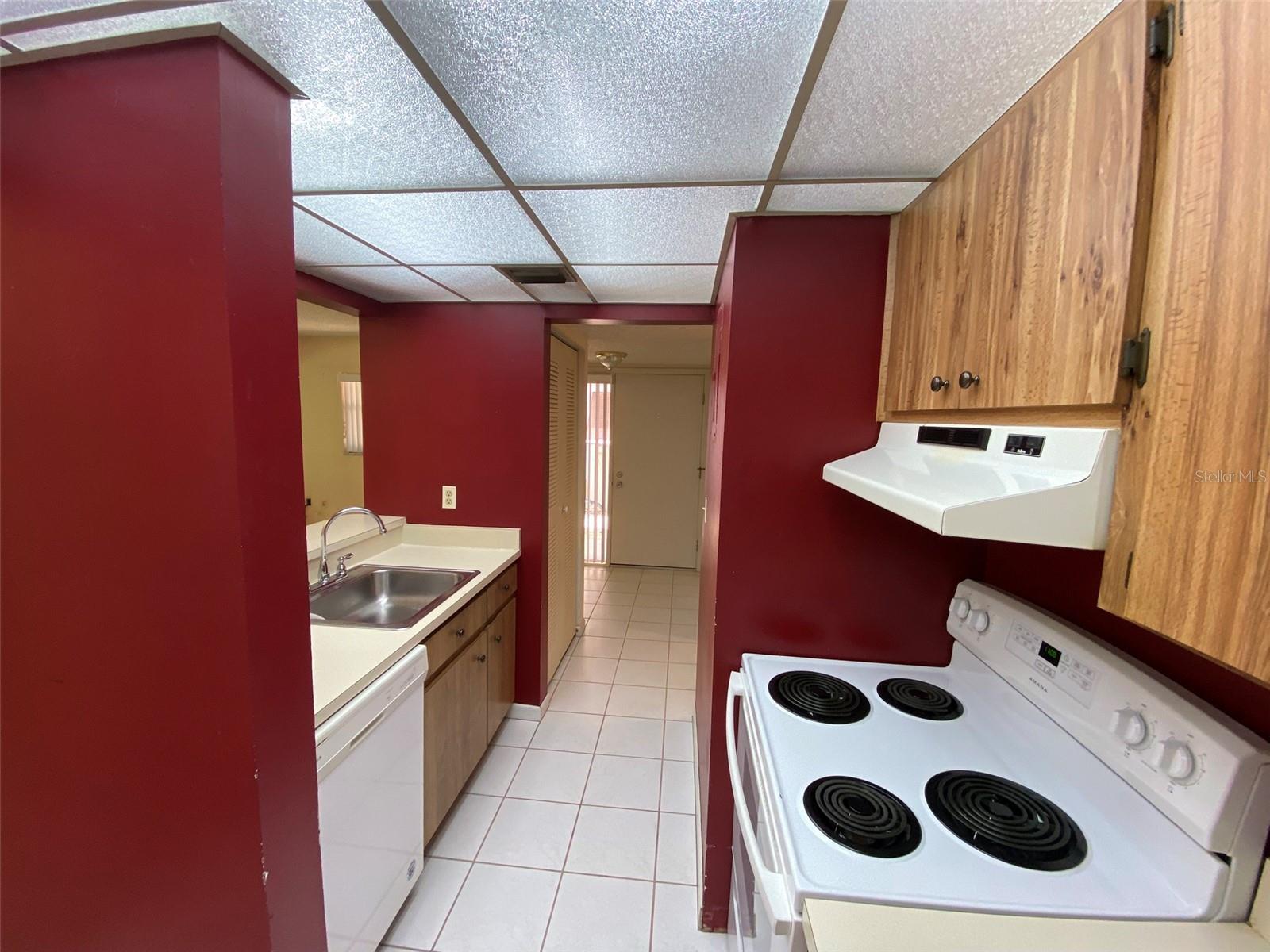 EDGEWATER CONDO APTS - Residential