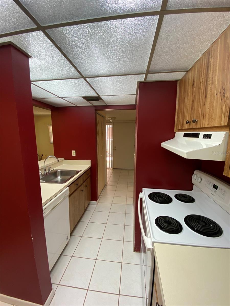 EDGEWATER CONDO APTS - Residential