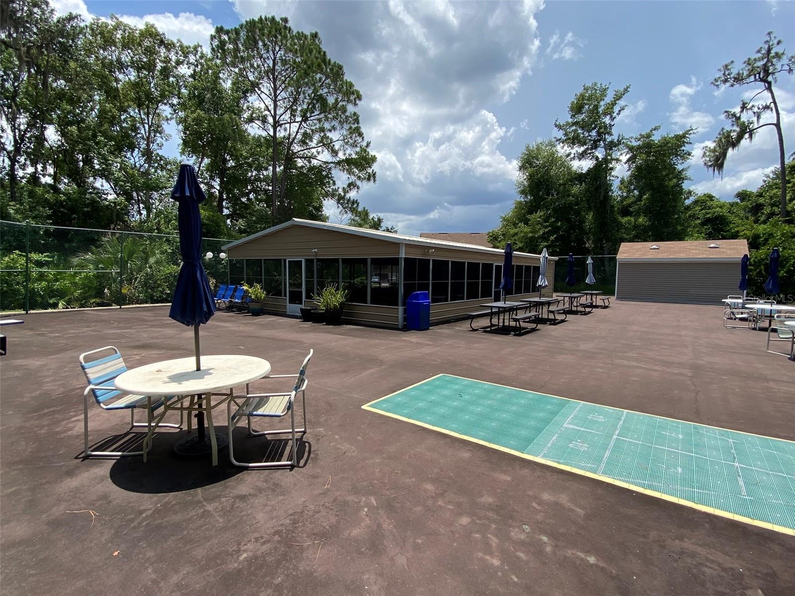 EDGEWATER CONDO APTS - Residential