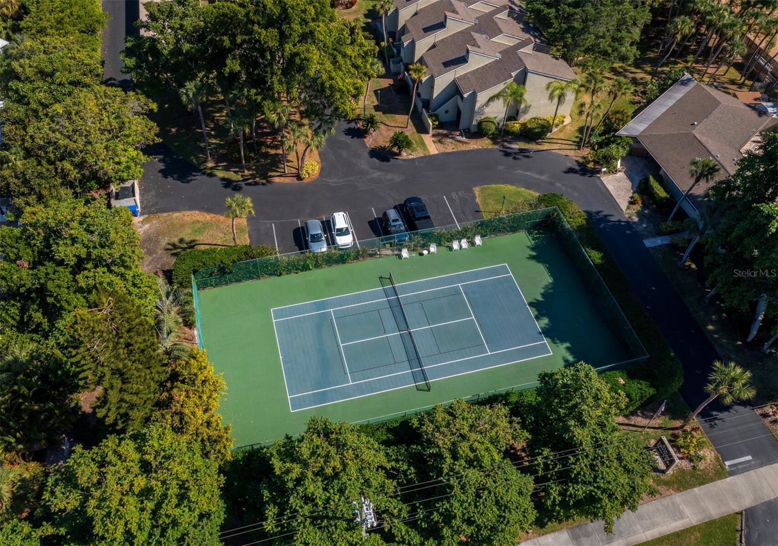 THE BANYAN BAY CLUB - Residential