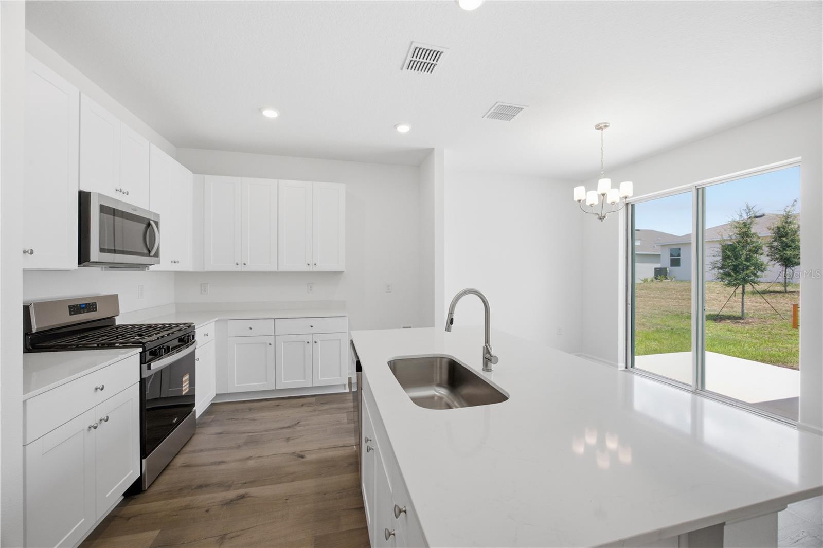 HERITAGE-THE COTTAGES OF SANDERS GROVE - Residential