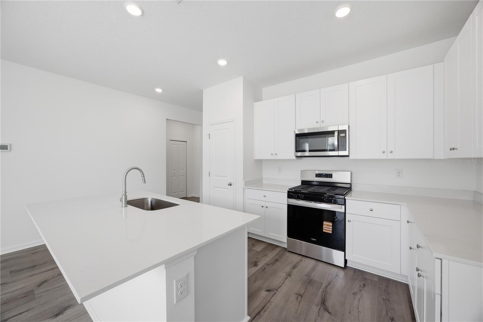 HERITAGE-THE COTTAGES OF SANDERS GROVE - Residential