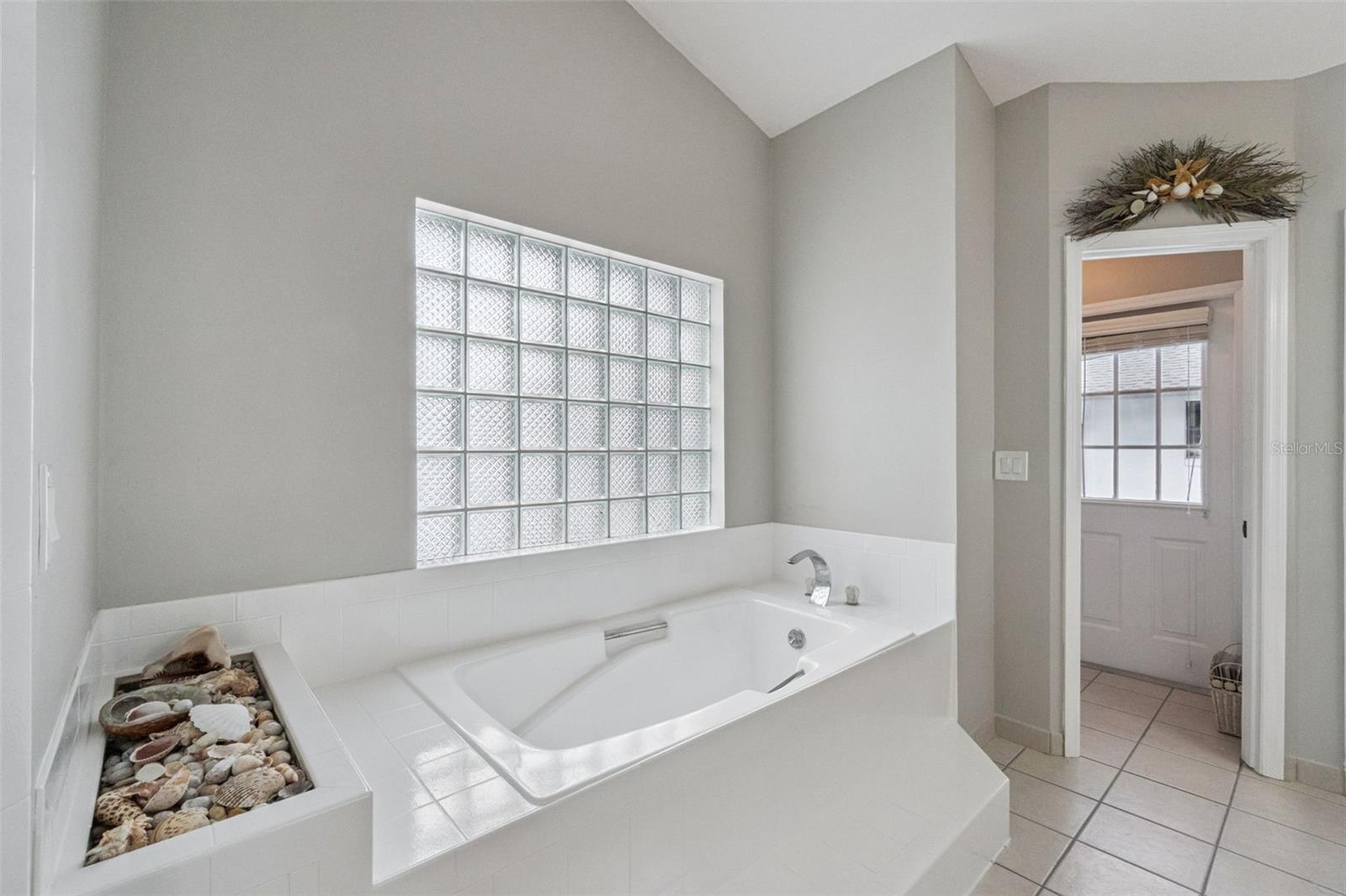 PLEASANT HILL LAKES UNIT 9 - Residential