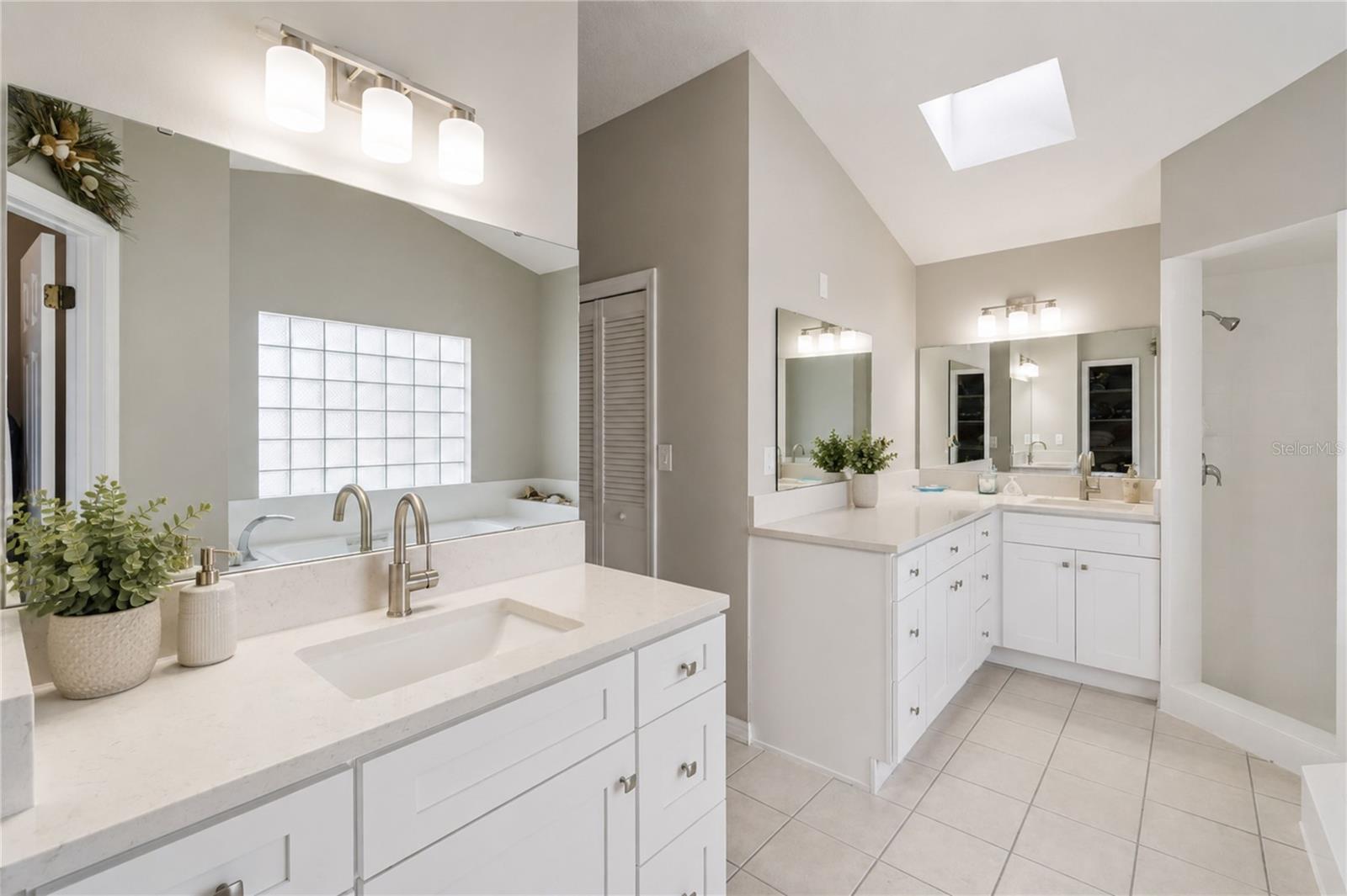 PLEASANT HILL LAKES UNIT 9 - Residential
