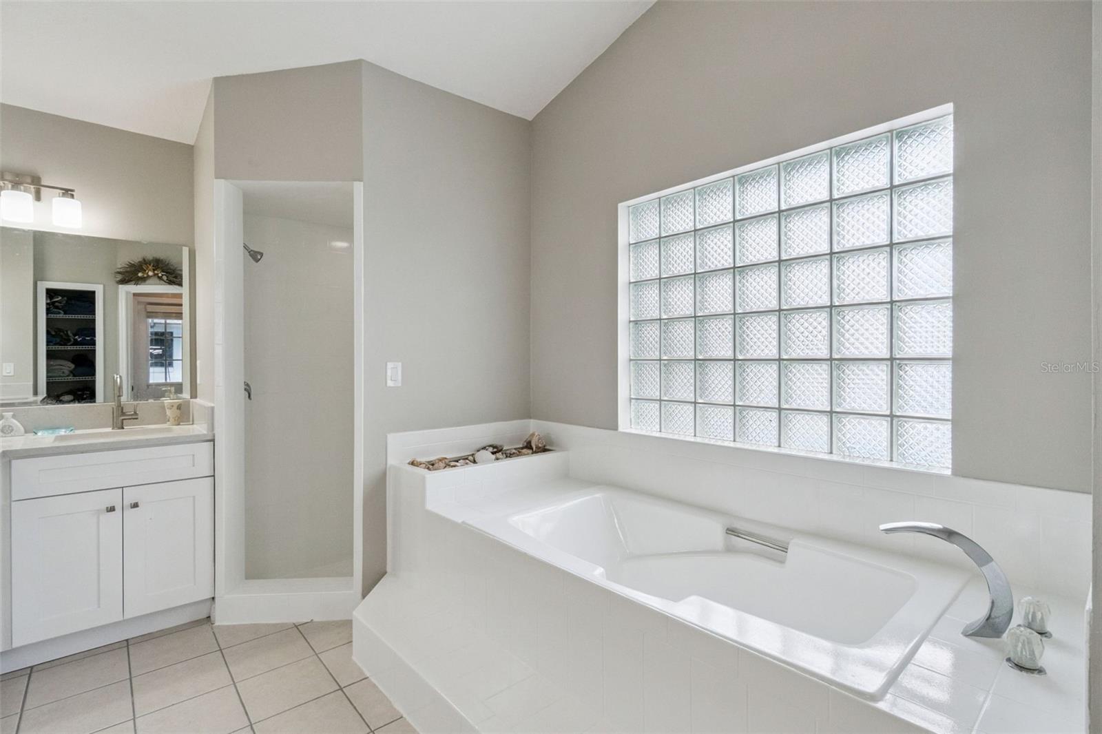 PLEASANT HILL LAKES UNIT 9 - Residential