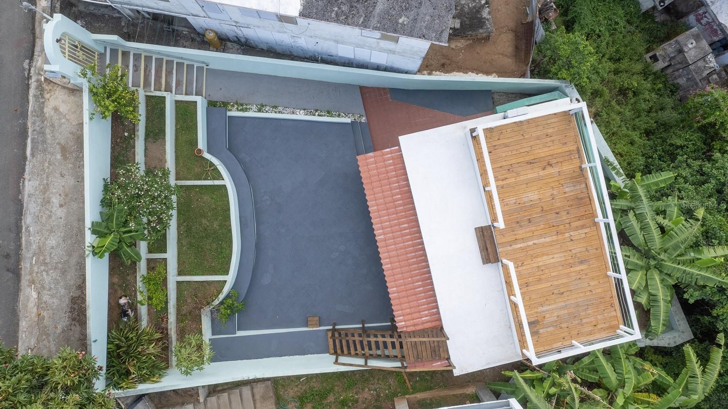 MAMBICHE (BARRIO LEGUILLOW) - Residential