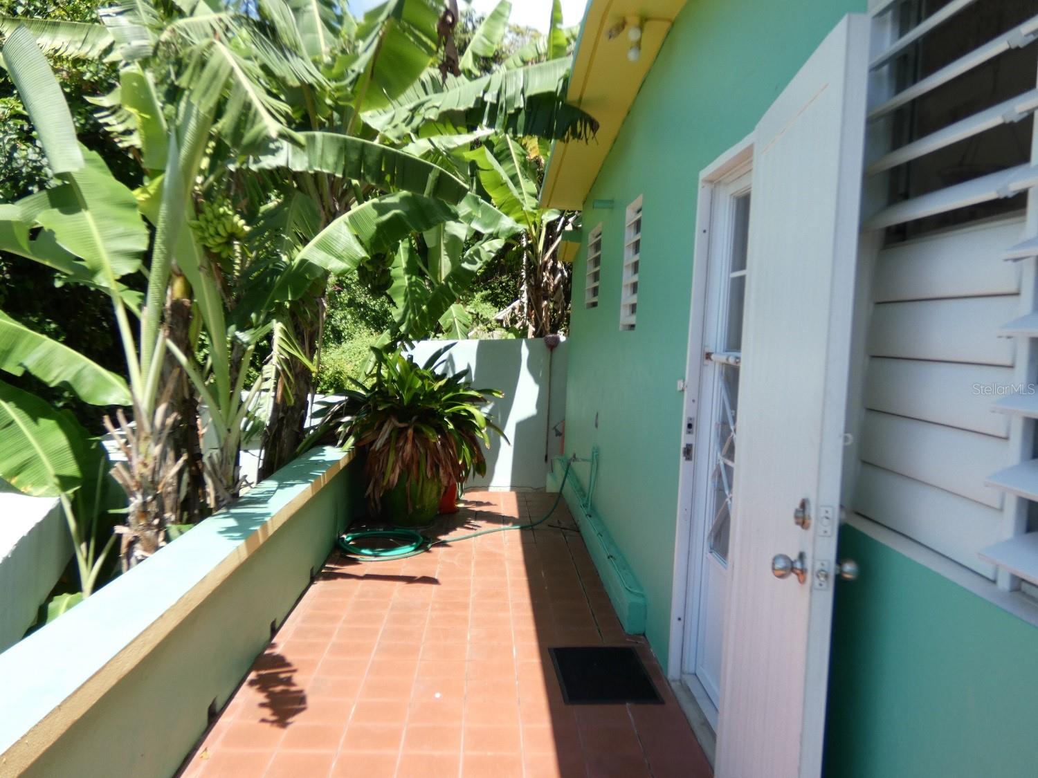 MAMBICHE (BARRIO LEGUILLOW) - Residential