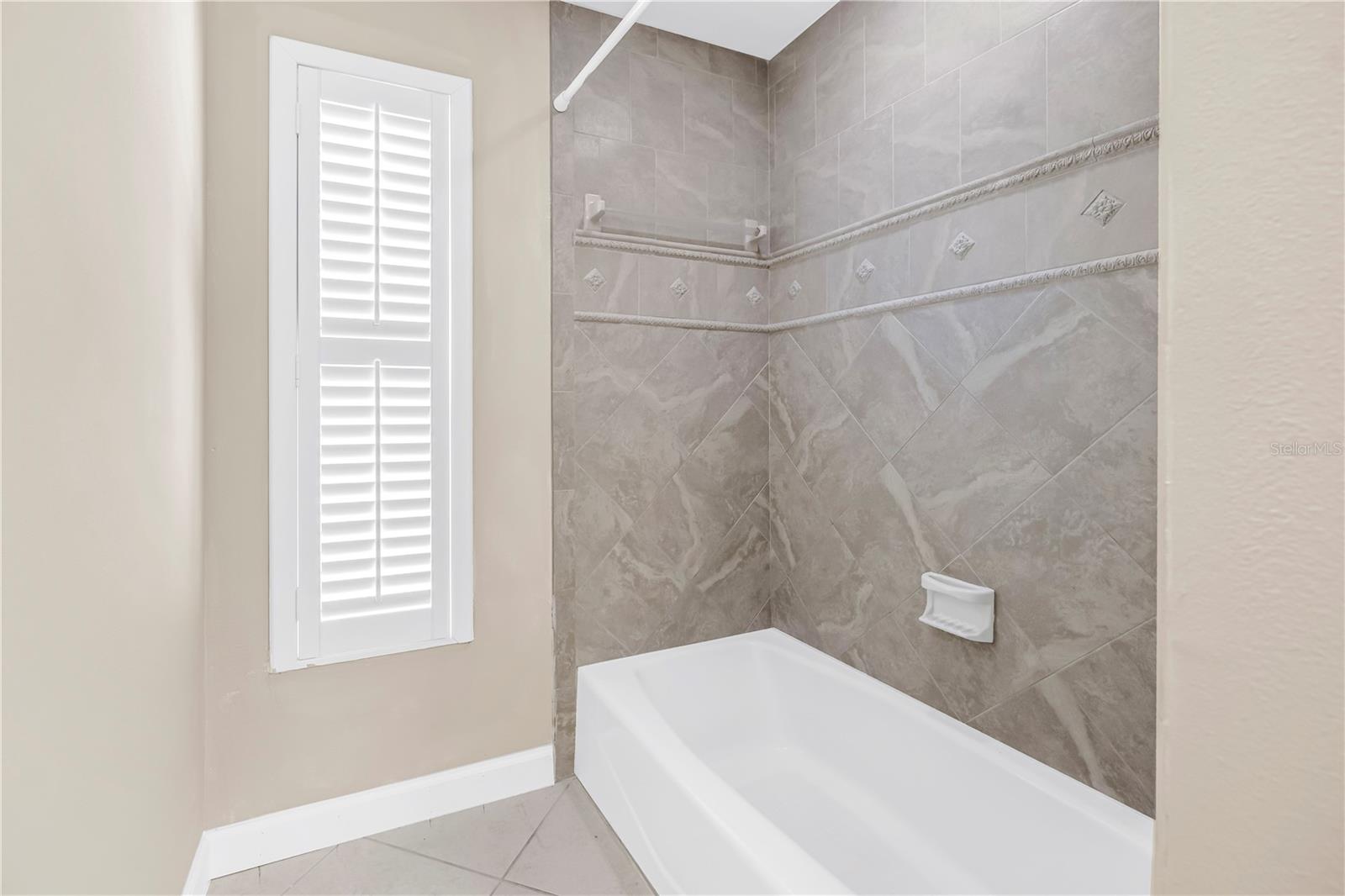 TANGLEWOOD ISLE SUB - Residential