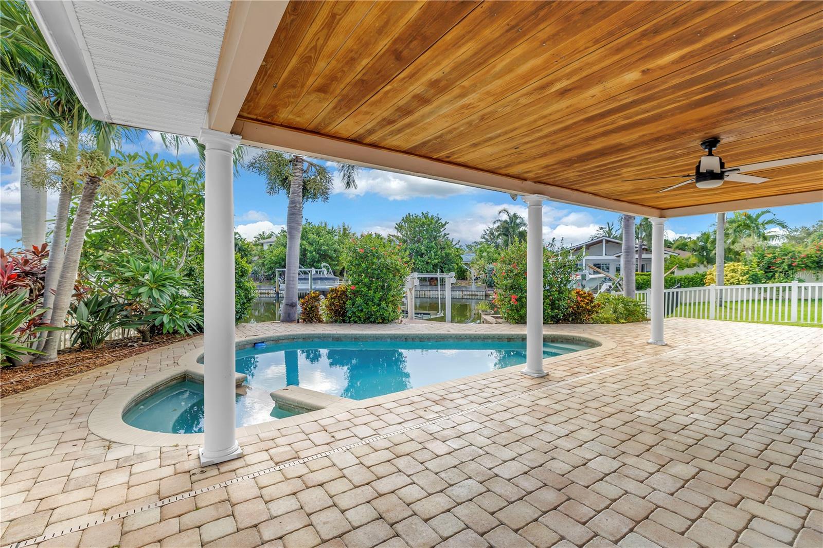 TANGLEWOOD ISLE SUB - Residential