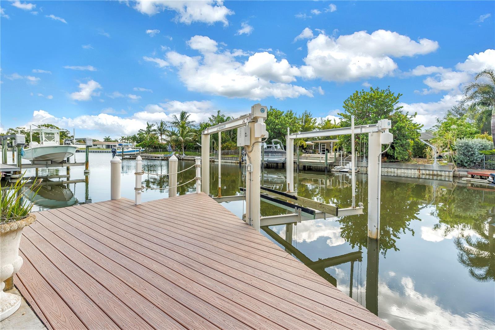 TANGLEWOOD ISLE SUB - Residential